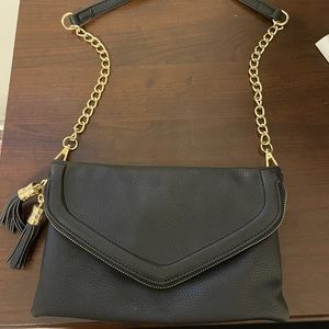 Black shoulder bag